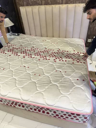 Master molti crest 10” spring mattress slightly used