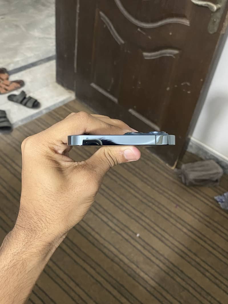 Apple iPhone 12 Pro Max 7