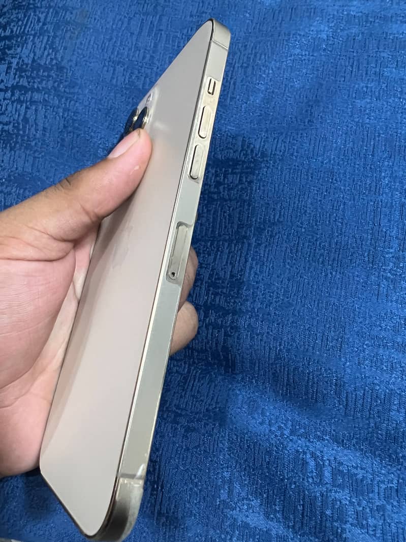 Apple iPhone 12 Pro Max 3