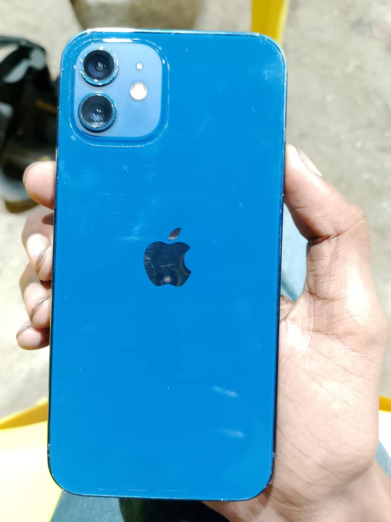 Apple iPhone 12 1