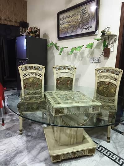 Dining for urgent sale 55000 rupees pak 0 33 5 50 41 445