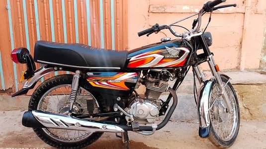 HONDA CG 125 .  .  2022 HYDERABAD JENIUN BIKE