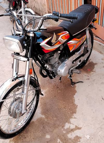 HONDA CG 125 .  .  2022 HYDERABAD JENIUN BIKE