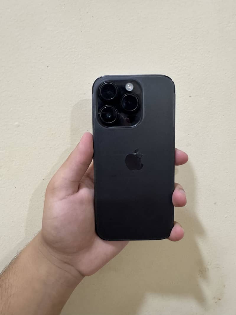 Apple iPhone 14 Pro 0