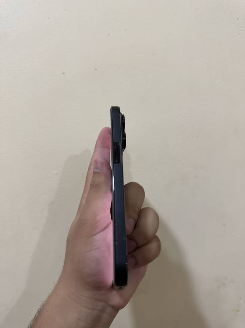 Apple iPhone 14 Pro 1