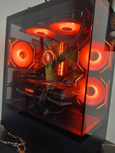Ryzen 5700x and Msi 6600xt gaming x complete gaming pc