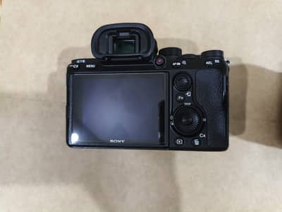 Sony A73 with box Shutter count 26k Lense 35mm sigma dgn 1.4 10/10 co