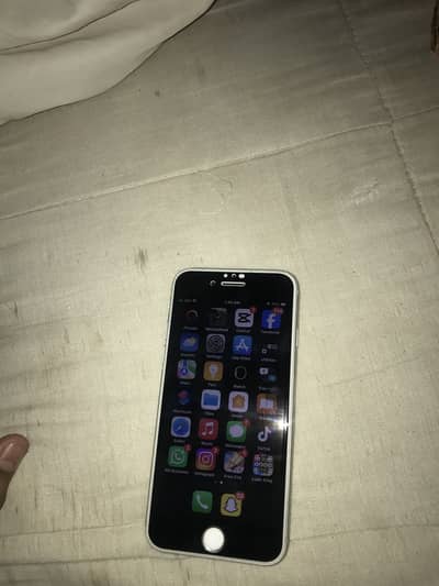 Apple iPhone 8