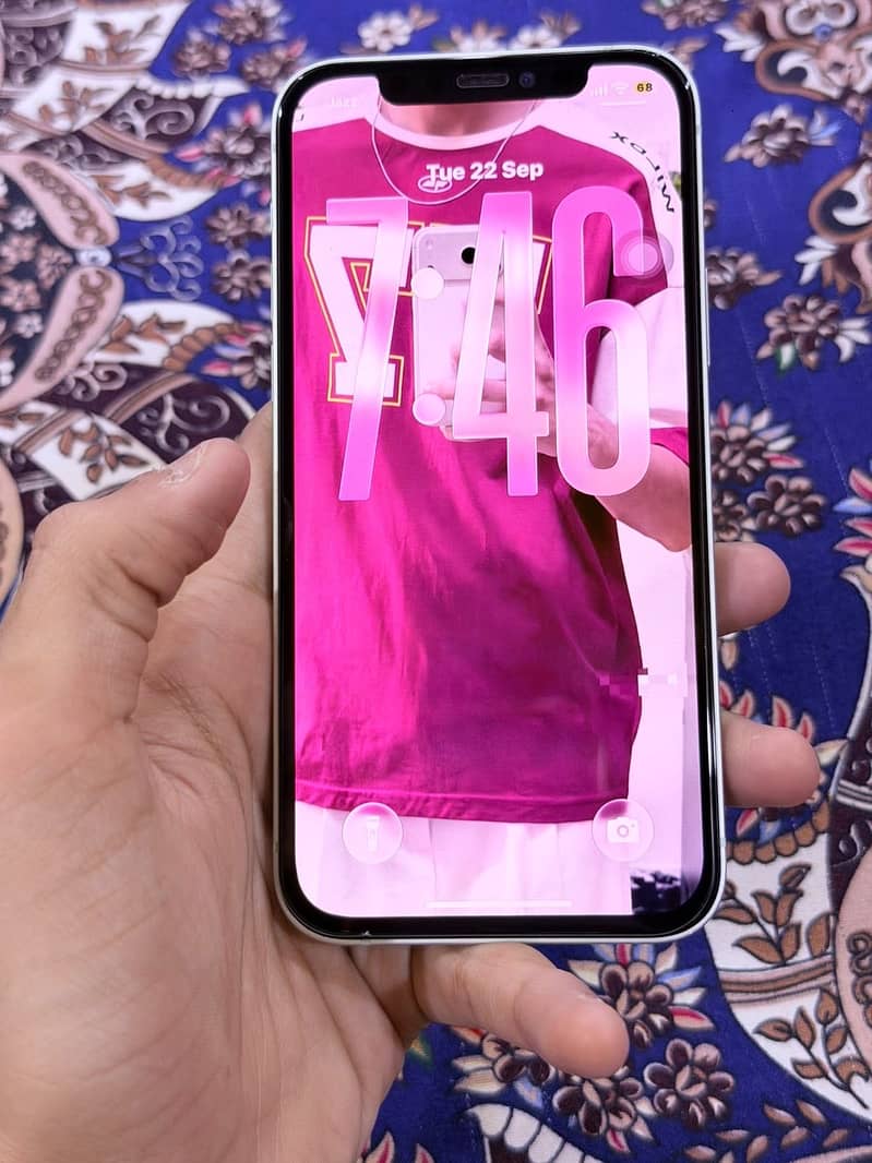 Apple iPhone 12 2