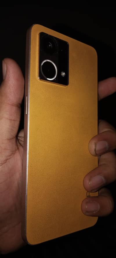 OPPO F21 Pro