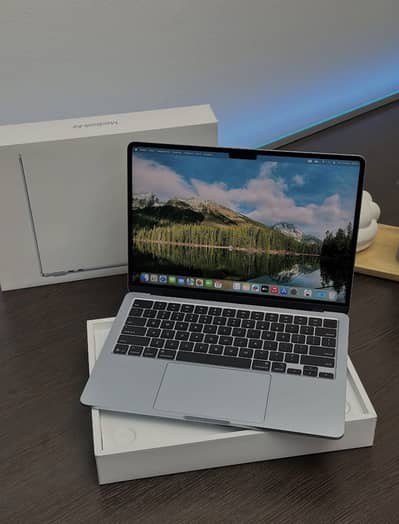 Apple MacBook Air M4 13.6