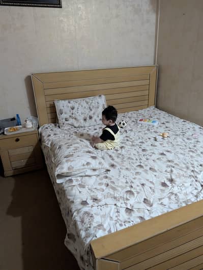 Queen Bed Set 7x6ft (Slightly Rough Condition)