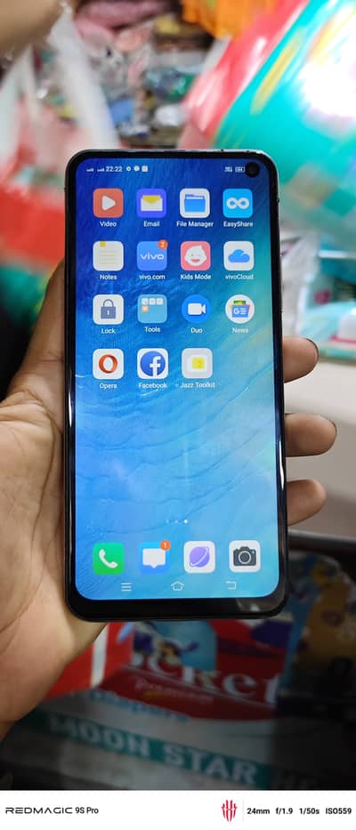 Vivo V17