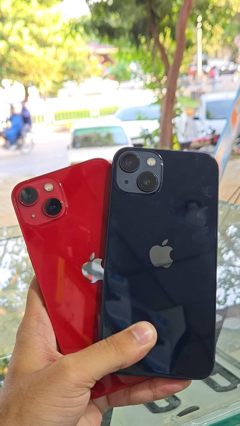 Apple iPhone 13 0