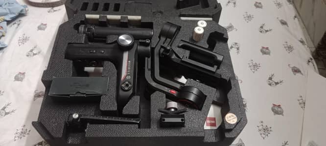 Zhiyun WEEBILL-S Gimbal for Sale – Rs. 40,000
