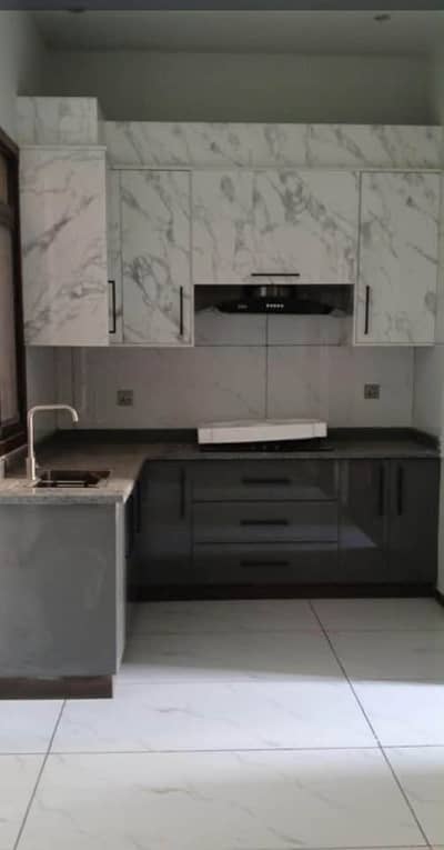 EXCLUSIVE RENTAL | BRAND-NEW 3 BED LOUNGE APARTMENT | LIFT | FAMILY BUILDING | PRIME LOCATION | CALL SUNDERS REAL ESTATE FOR VISIT
