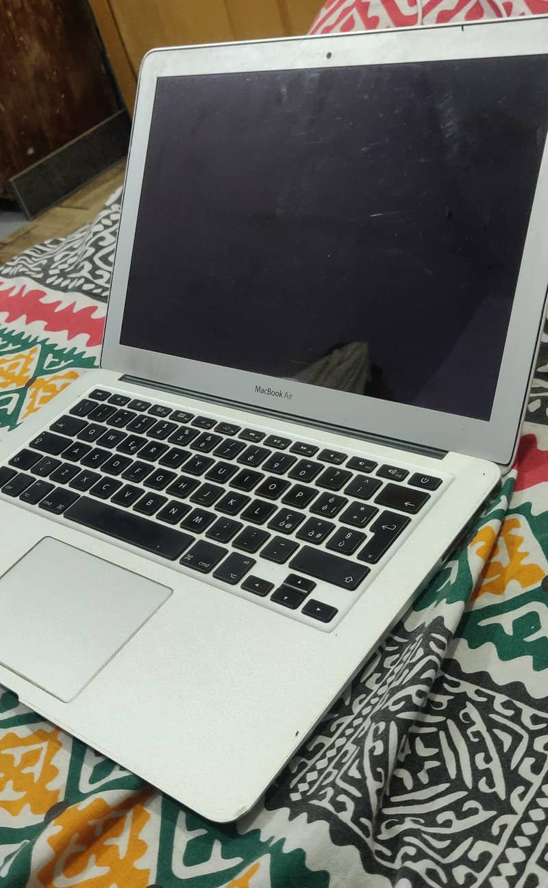 MacBook Air 2011 Model 1