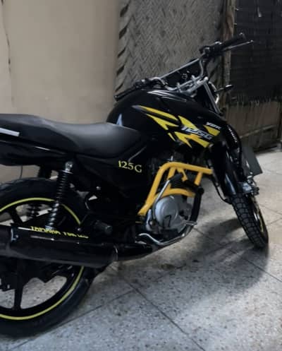 Yamaha ybr 125 g special edition