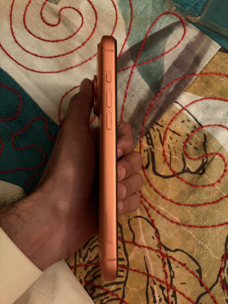 Apple iPhone 17 Pro Max 5
