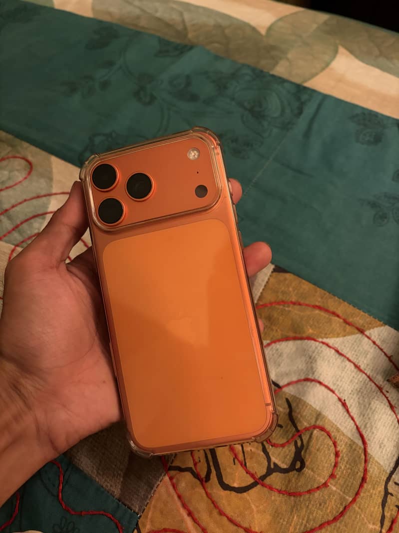 Apple iPhone 17 Pro Max 6