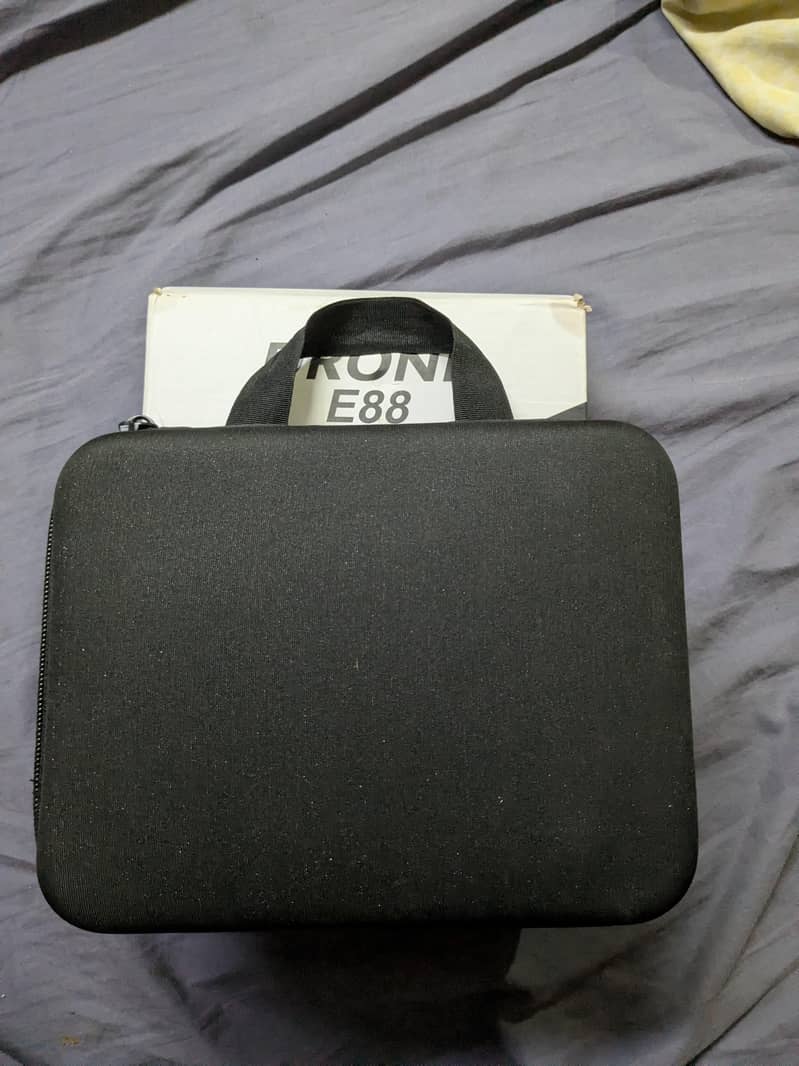 drone E. 88 1