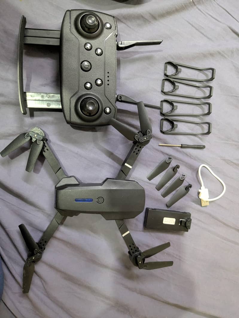 drone E. 88 3