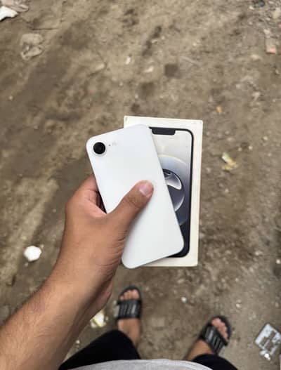 Apple iPhone 16e ( with box )