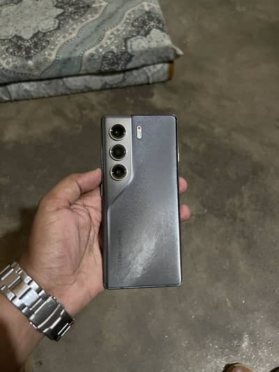 Tecno CAMON 40 Pro