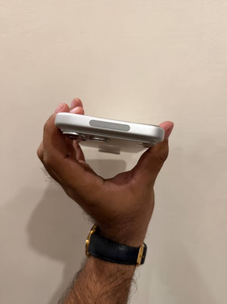 Iphone 17 pro max non pta 1