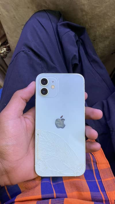 Apple iPhone 12