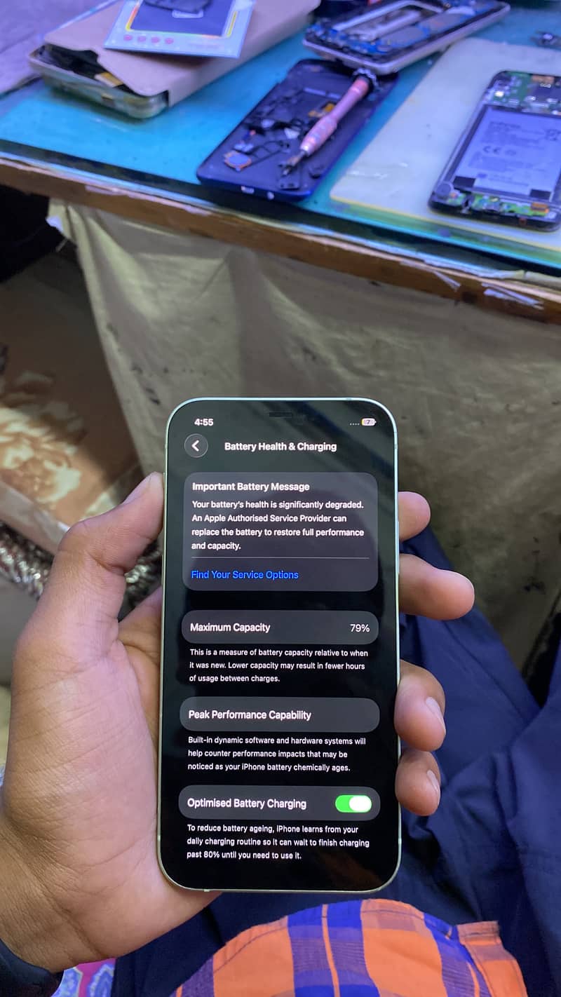 Apple iPhone 12 7