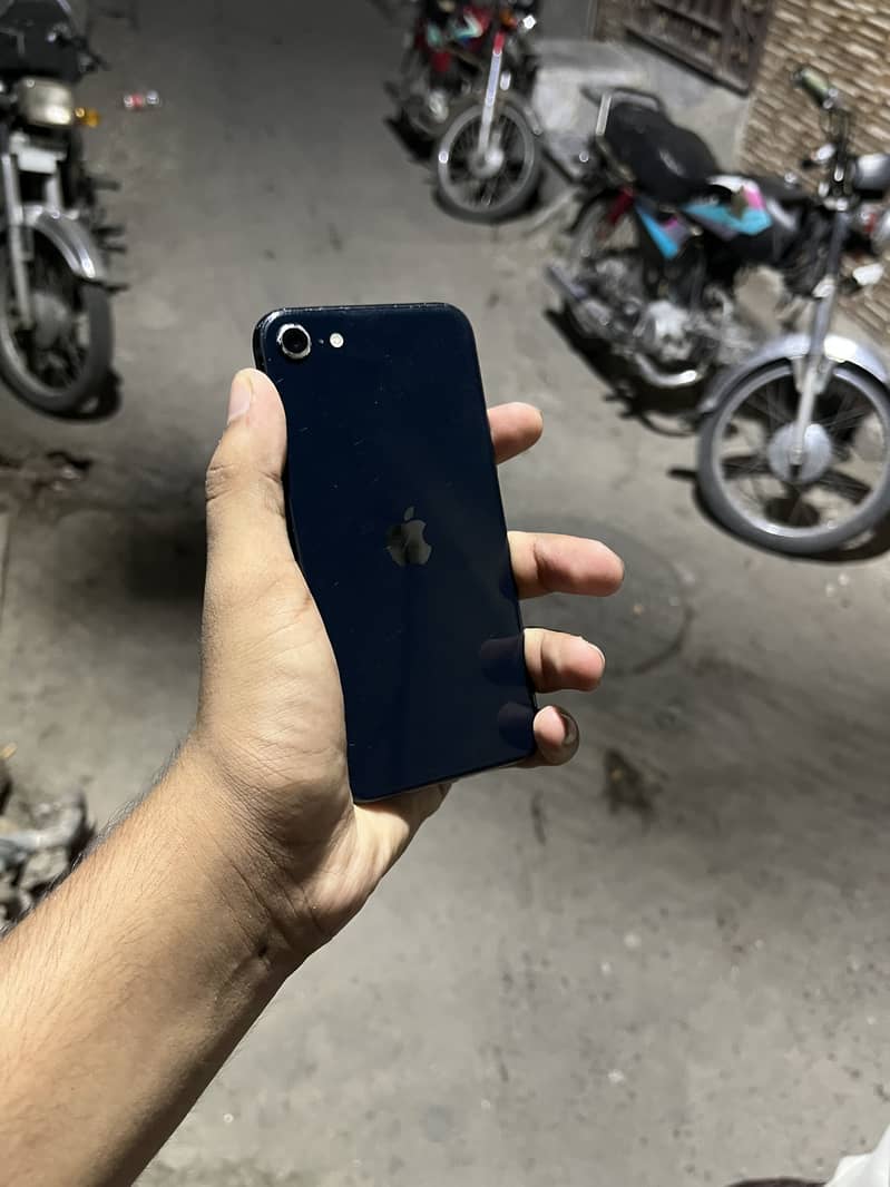Apple iPhone SE 0