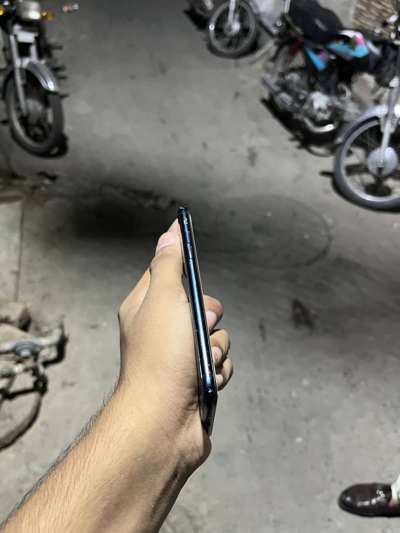 Apple iPhone SE 3