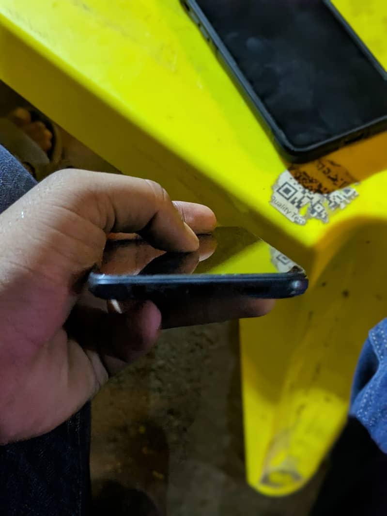 Realme note 9s 1