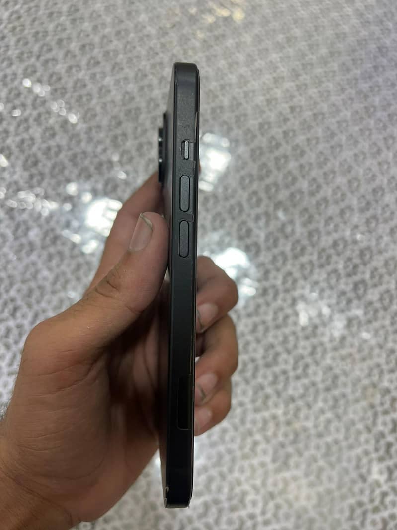 Apple iPhone 15 2