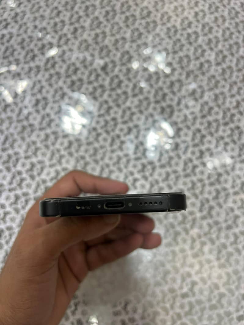Apple iPhone 15 3