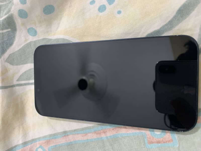 Apple iPhone 13 3