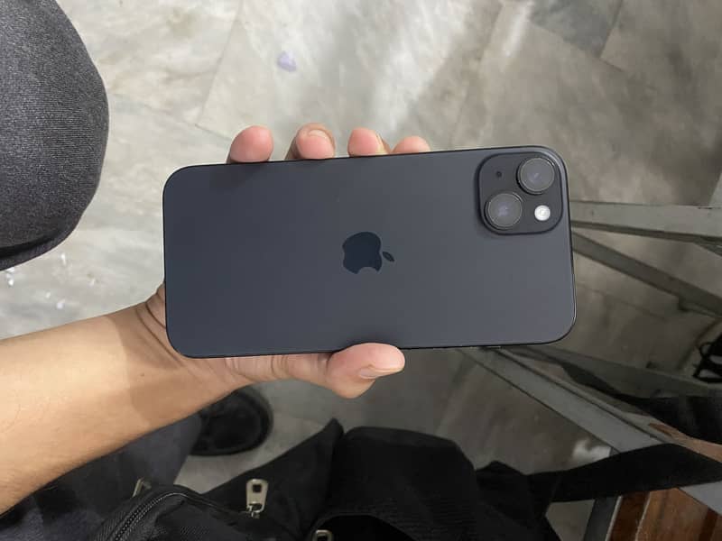 Apple iPhone 15 plus 6