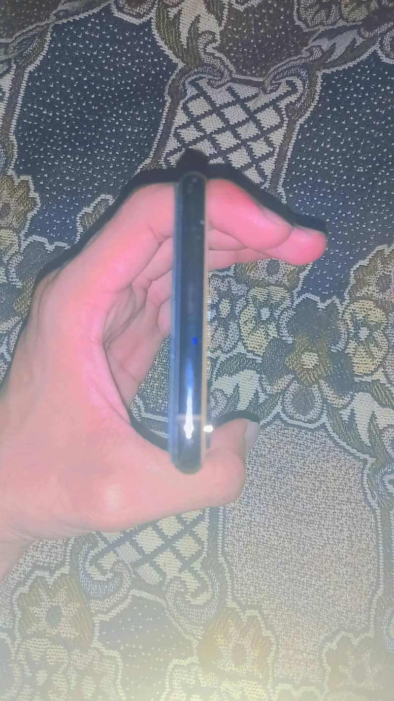 iphone xsmax Sim working 3