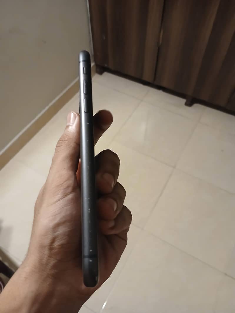 Apple iPhone 11 2