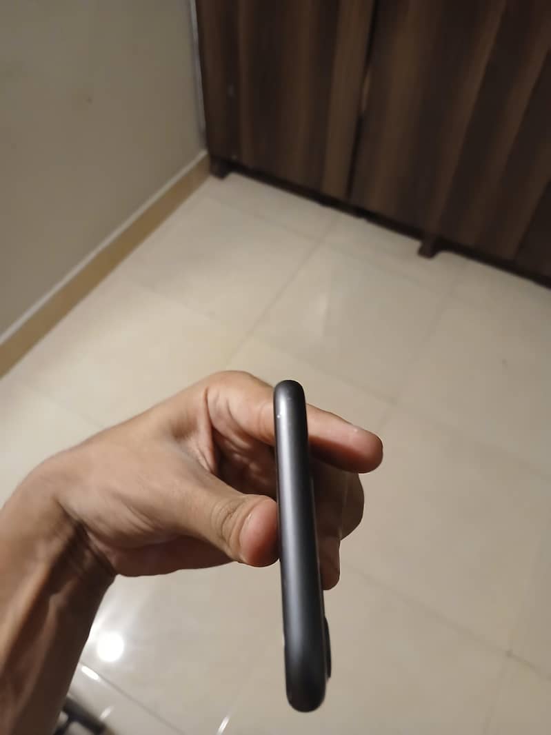 Apple iPhone 11 5