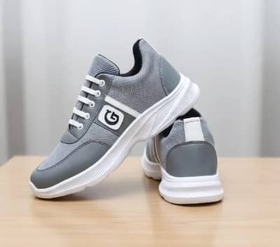 Sports Shoes