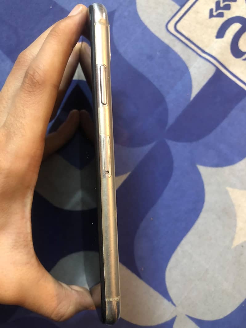 Apple iPhone X 2