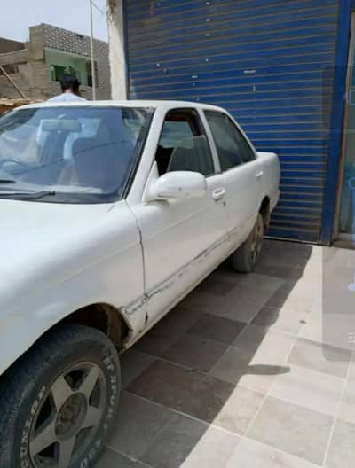 Nissan Sunny 1990