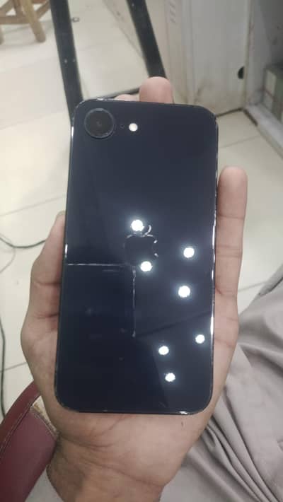 Apple iPhone 16e