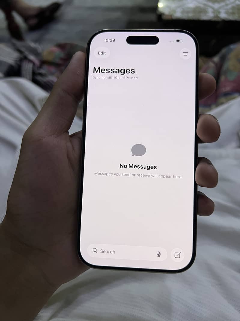 Apple iPhone 16 Pro 2