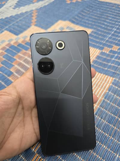 Tecno CAMON 20