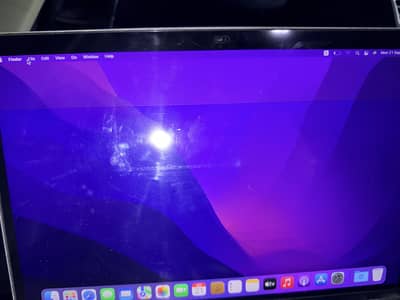 Macbook pro touchbar 2016 read full add, display lines