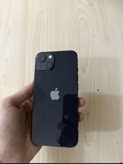 Apple iPhone 13