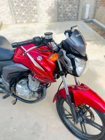 Suzuki gsx 125 2023